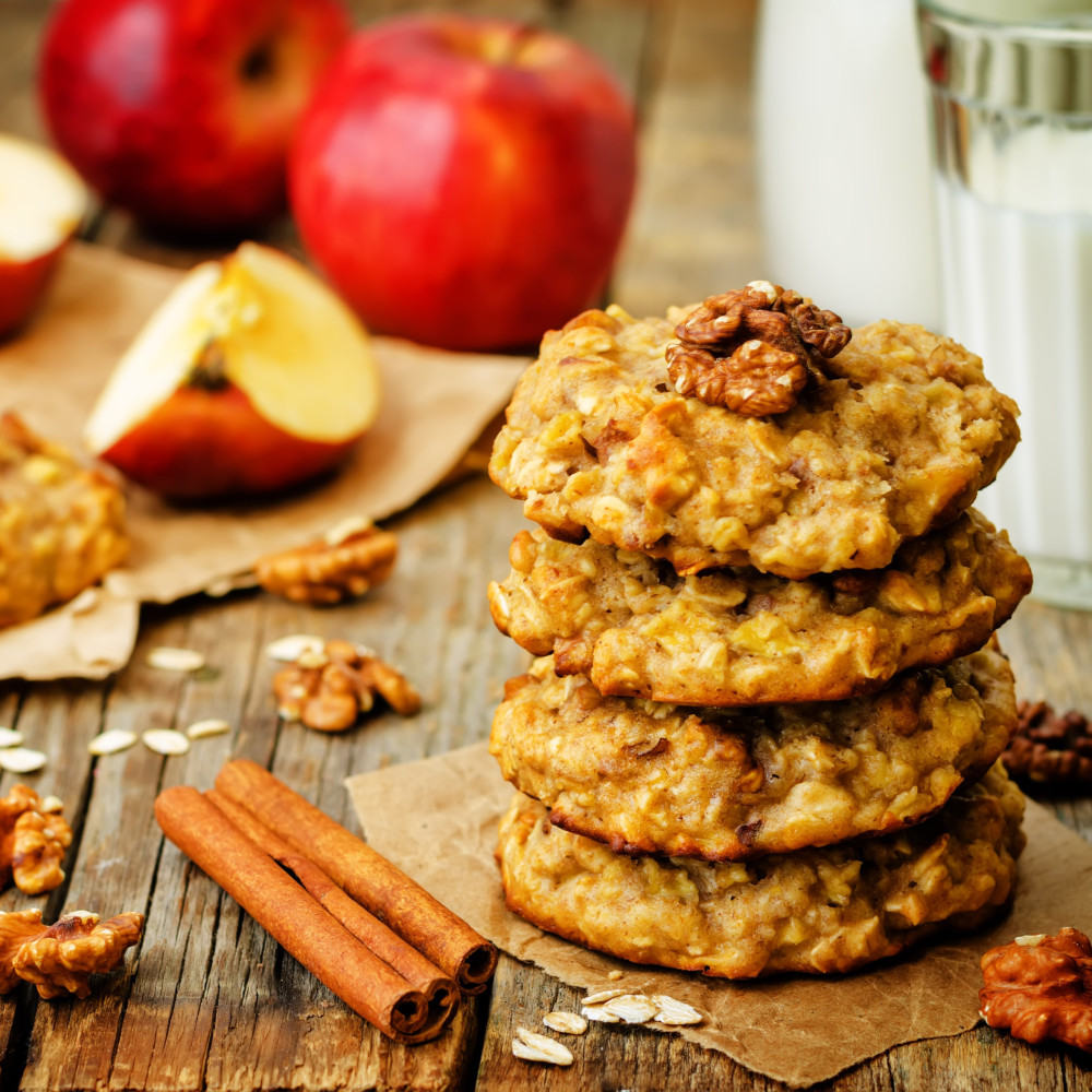 Watch Apple Cinnamon Oat Cookies (Halloween Dog Treat Recipe)