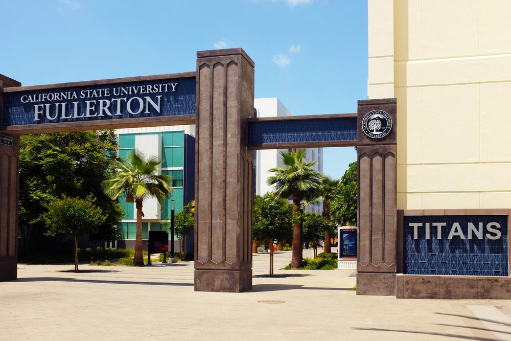 fullerton university entrance archway